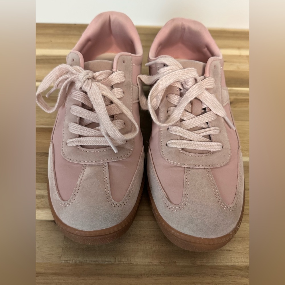 No Boundaries Light Pink Lace-Up Sneakers